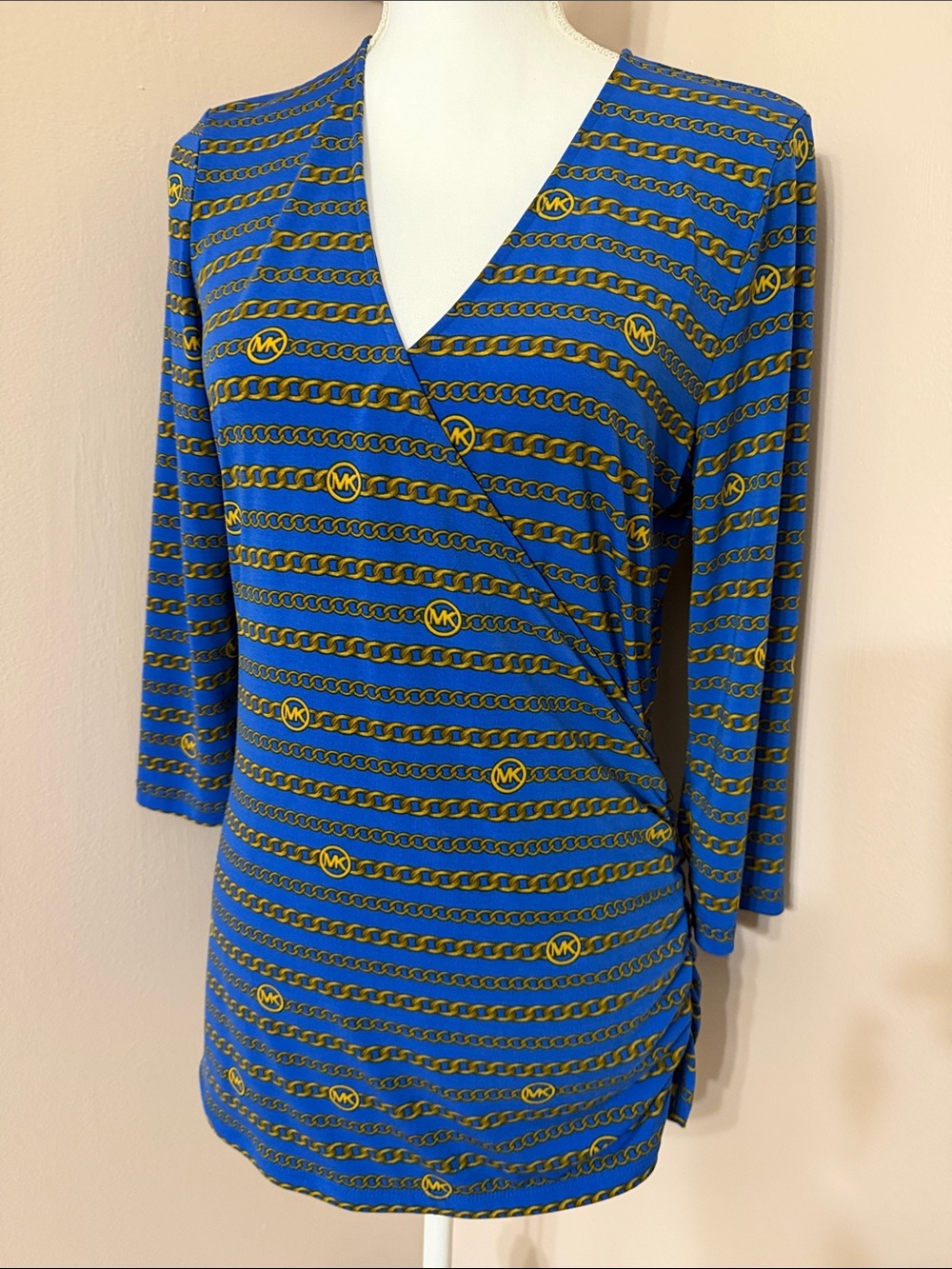 MICHAEL Michael Kors Blue Logo Chain-Print Wrap stretchy Top longer length